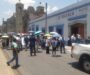 Trabajadores del Hospital Dr. Aurelio Valdivieso marchan en Oaxaca por falta de personal y deficiencias en servicios médicos