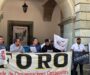 Integrantes del Frente de Organizaciones Oaxaqueñas protestan en Palacio de Gobierno