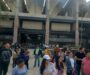 Padres de familia bloquean accesos al estadio YU’VA previo a su inauguración en Oaxaca