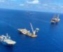 Pemex atiende presencia de crudo en el mar frente a Ciudad del Carmen; descarta llegada a costas
