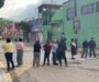 Vecinos de San Martín Mexicapam bloquearon Avenida Montoya por falta de agua.