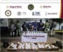 Detienen en Sinaloa a dos hombres con dos fusiles y 75 artefactos explosivos