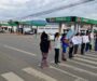 Bloquean carretera en Ixcotel para exigir justicia por Kimberly; denuncian liberación del presunto responsable.