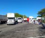 Bloqueo de transportistas en Huitzo contradice reporte oficial de circulación normal.
